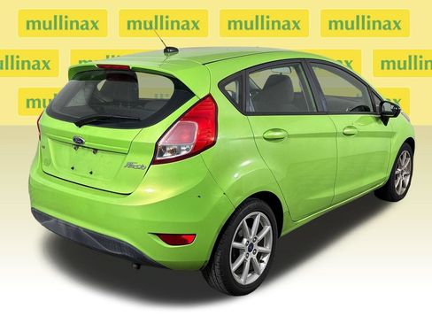 Used 2015 Ford Fiesta SE w/ Equipment Group 201A FWD image 4