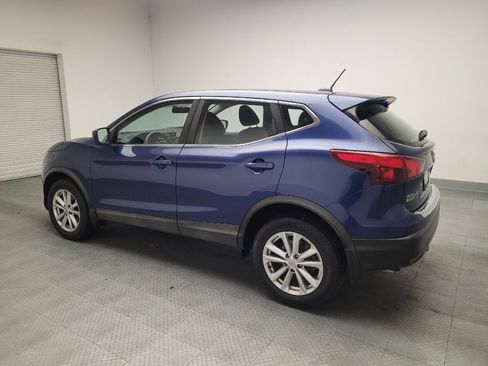 Used 2018 Nissan Rogue Sport S w/ S Appearance Package FWD image 3