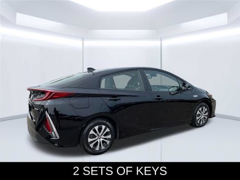 Used 2021 Toyota Prius Prime Limited FWD image 5