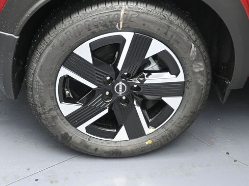 New 2026 Nissan Kicks SV w/ SV Premium Package AWD/4WD image 5