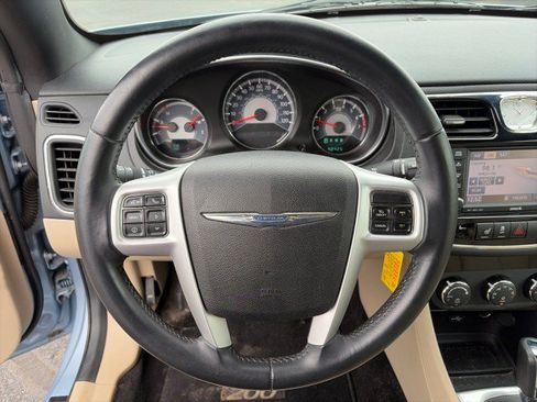 Used 2013 Chrysler 200 Limited FWD image 14