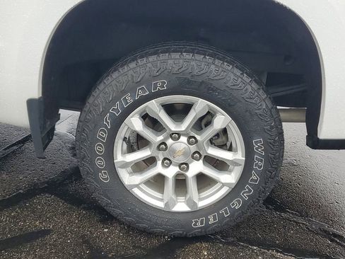 Certified 2023 Chevrolet Silverado 1500 LT image 5