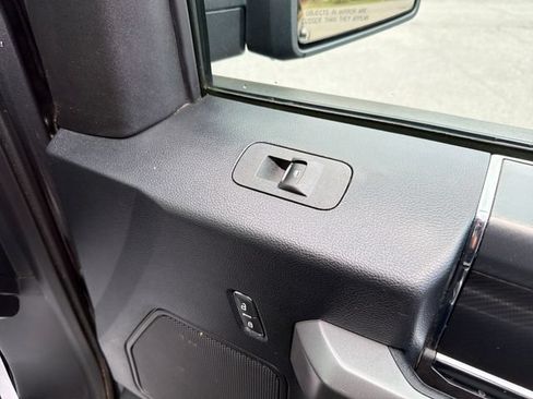 Used 2018 Ford F150 XLT w/ Equipment Group 302A Luxury AWD/4WD image 23