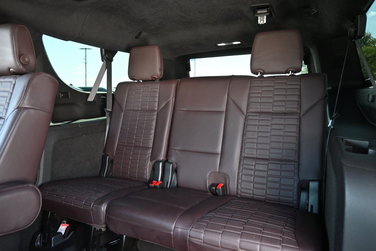 Used 2023 Cadillac Escalade ESV Sport Platinum AWD/4WD image 21