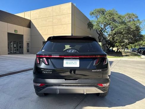 Used 2024 Hyundai Tucson Limited AWD/4WD image 3