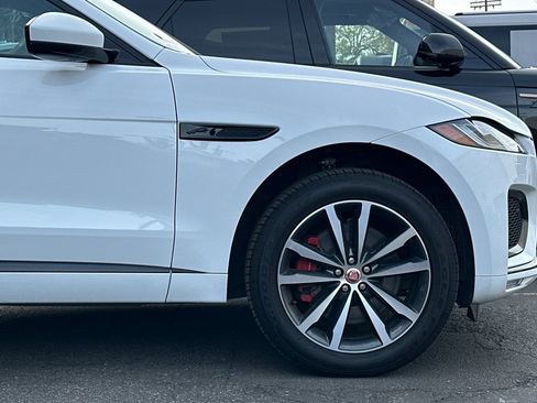 Used 2023 Jaguar F-PACE R-Dynamic S image 36