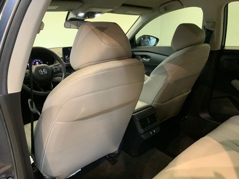 Used 2025 Honda Accord LX image 36
