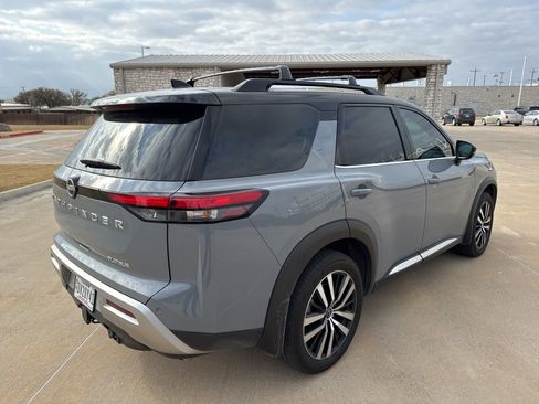 Used 2024 Nissan Pathfinder Platinum w/ Cargo Package image 6