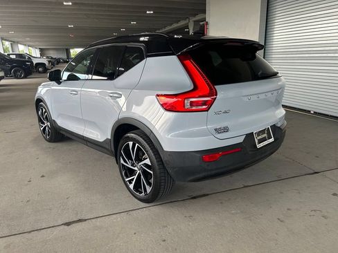 Used 2021 Volvo XC40 T5 R-Design w/ Advanced Package AWD/4WD image 3