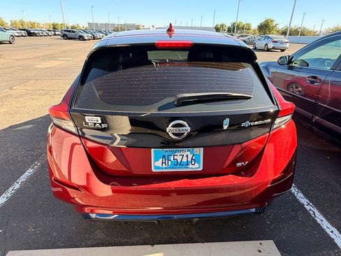 Used 2019 Nissan Leaf SV FWD image 6