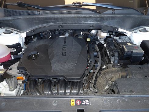 Used 2023 Hyundai Santa Fe SEL w/ Premium Package AWD/4WD image 11