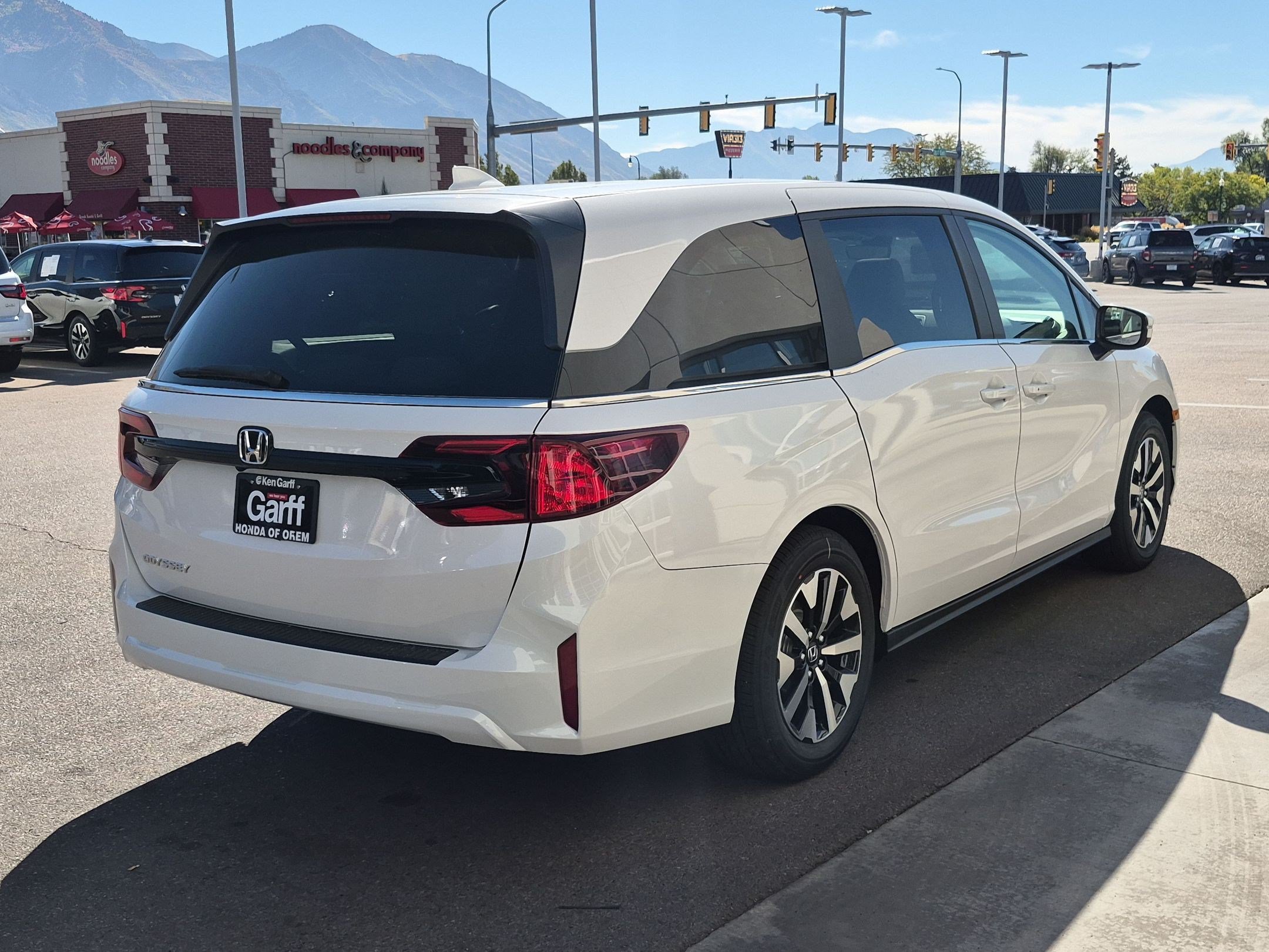 New 2027 Honda Odyssey EX-L image 3
