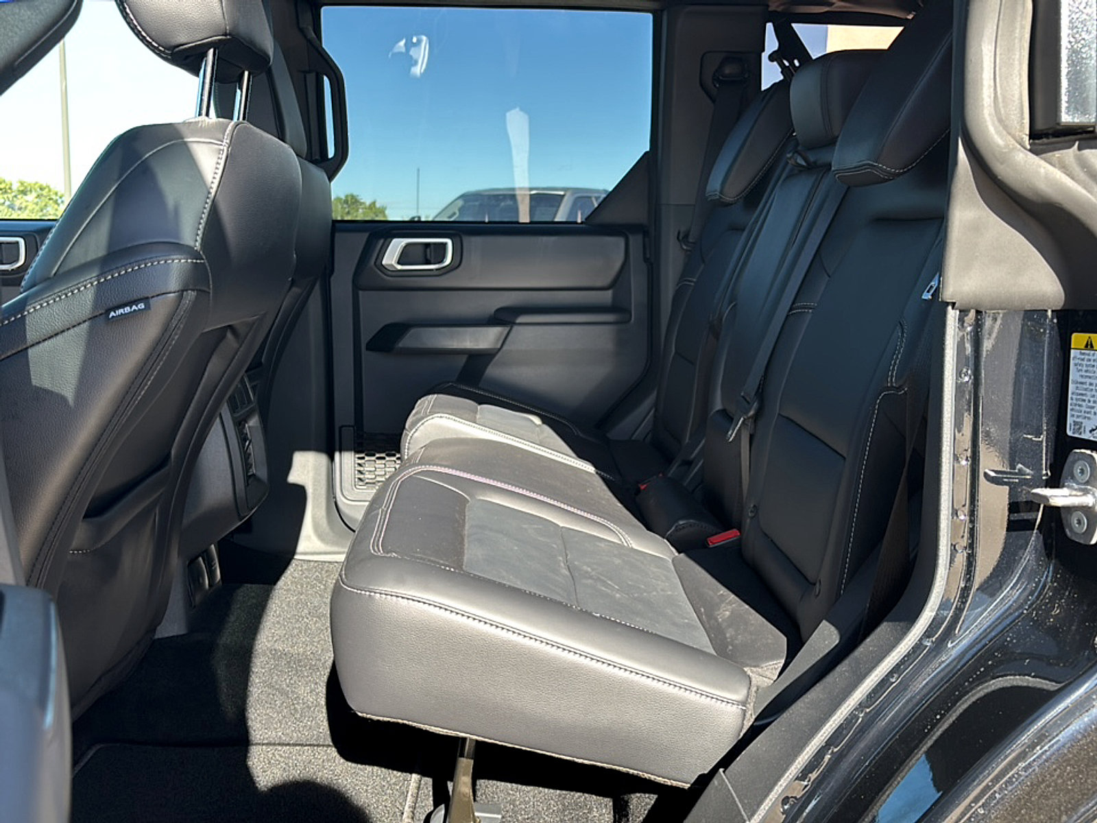 Used 2026 Ford Bronco Outer Banks AWD/4WD image 13