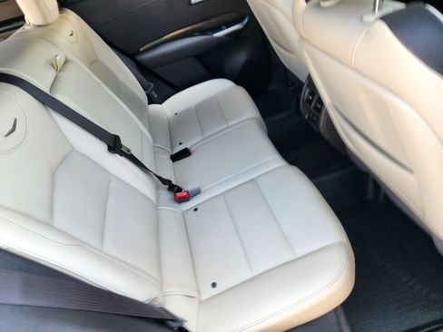Used 2023 Cadillac XT4 Sport FWD image 32
