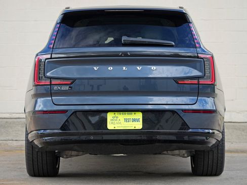 Used 2025 Volvo EX90 Ultra AWD/4WD image 11