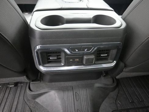 Used 2019 GMC Sierra 1500 Denali w/ Technology Package AWD/4WD image 14