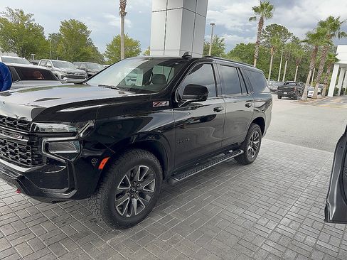 Certified 2023 Chevrolet Tahoe Z71 w/ Luxury Package AWD/4WD image 90