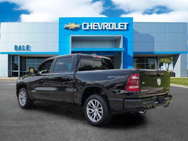 Used 2023 RAM 1500 Laramie AWD/4WD image 5