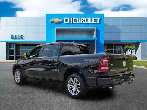Used 2023 RAM 1500 Laramie AWD/4WD image 5