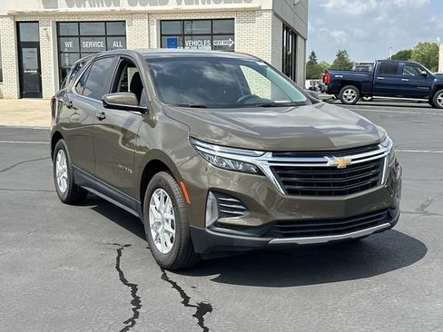 Certified 2024 Chevrolet Equinox LT FWD image 2