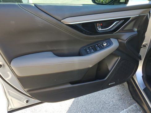 Used 2025 Subaru Outback Onyx Edition XT image 23