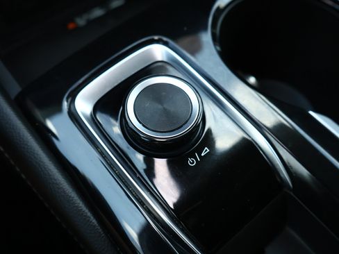 Used 2024 Buick Envision Preferred AWD/4WD image 22