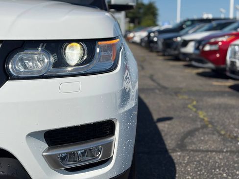 Used 2016 Land Rover Range Rover Sport HSE AWD/4WD image 4