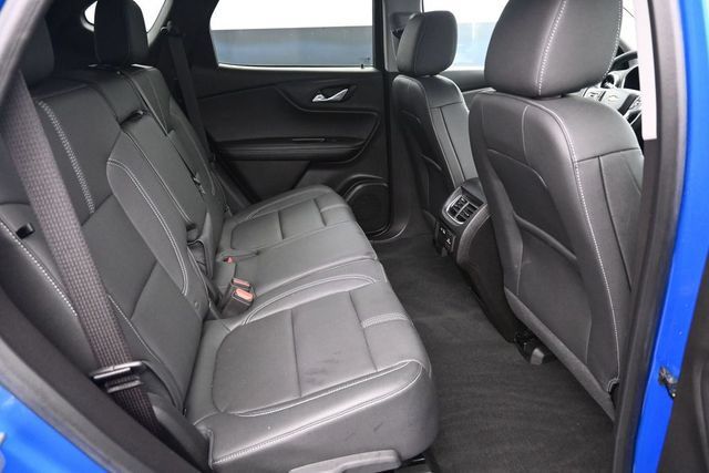 Used 2024 Chevrolet Blazer LT w/ Sound & Technology Package FWD image 19