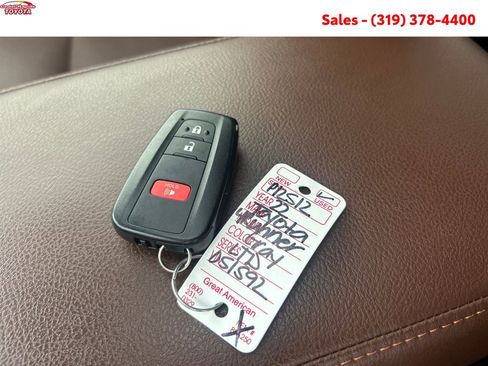 Certified 2022 Toyota 4Runner Limited AWD/4WD image 27
