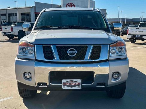 Used 2014 Nissan Titan SL image 8