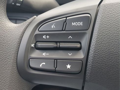 New 2026 Hyundai Venue SE FWD image 32