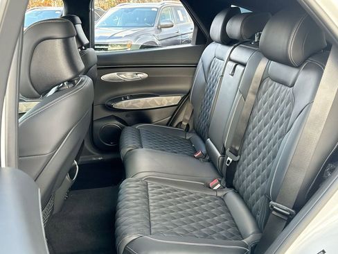 Used 2025 Genesis GV70 3.5T Sport w/ Sport Advanced Package image 32