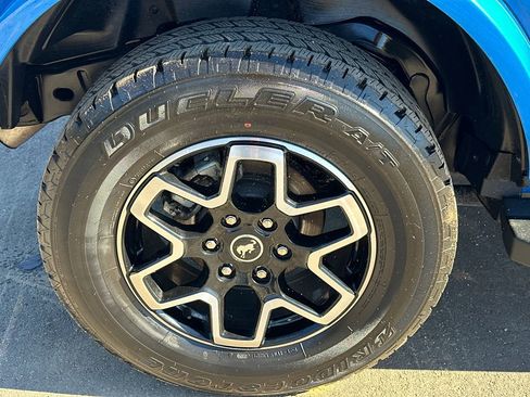 Used 2024 Ford Bronco Outer Banks image 17