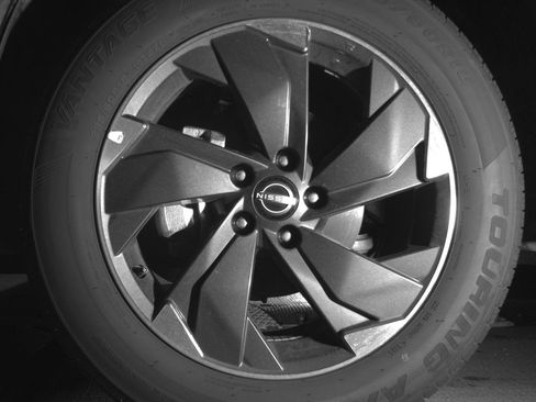 Used 2025 Nissan Rogue SV AWD/4WD image 12