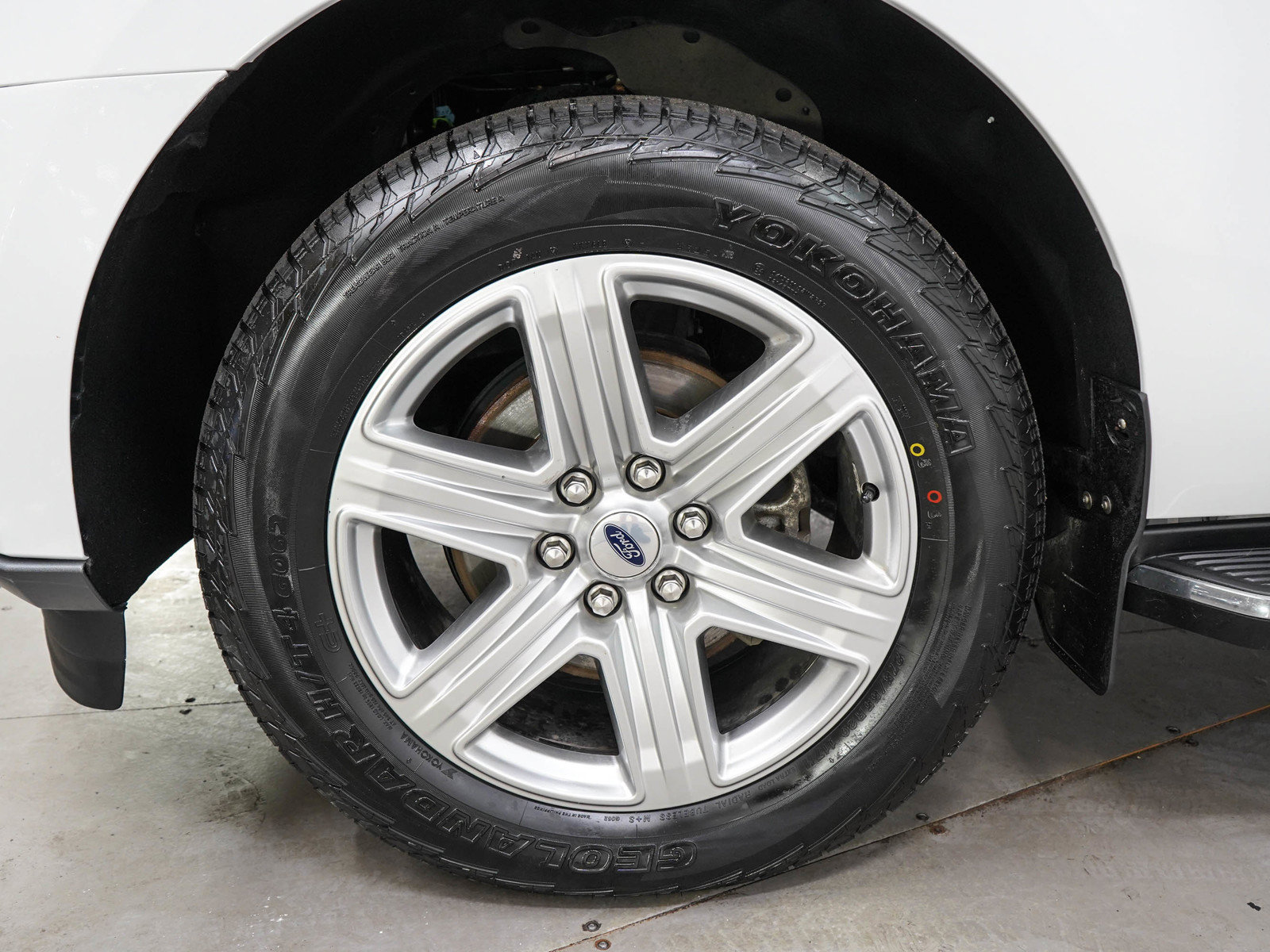Used 2021 Ford Expedition XLT w/ Equipment Group 202A AWD/4WD image 33