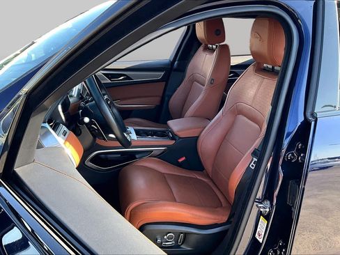 Used 2026 Jaguar F-PACE R-Dynamic S AWD/4WD image 7