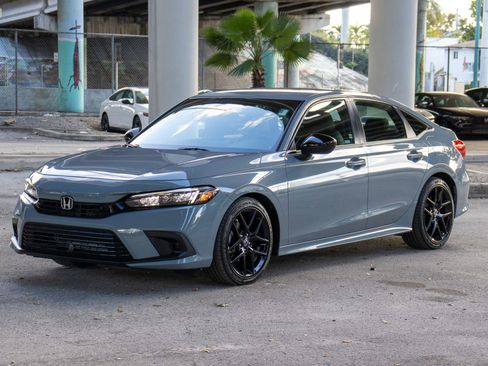 Used 2024 Honda Civic Sport image 1