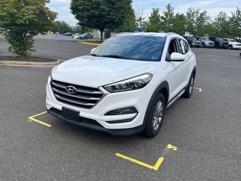 Used 2017 Hyundai Tucson SE w/ SE Popular Package 02 AWD/4WD image 3