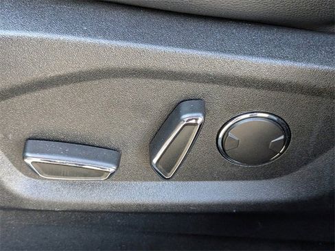 Used 2019 Ford Edge SEL w/ Equipment Group 201A image 21