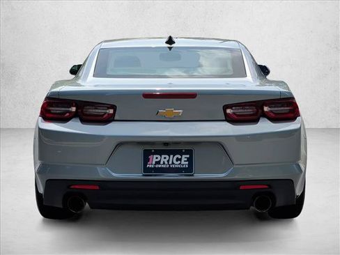 Used 2023 Chevrolet Camaro LT RWD image 6