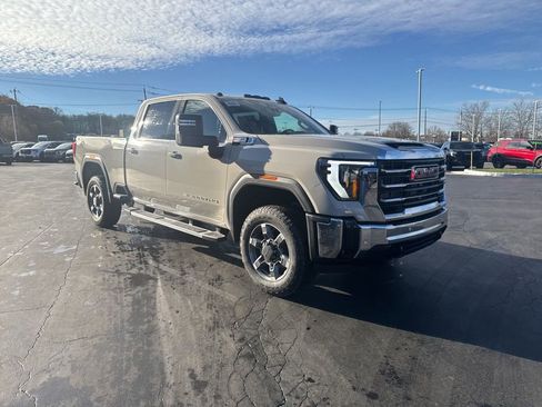 New 2026 GMC Sierra 2500 SLE w/ SLE Value Package; image 4
