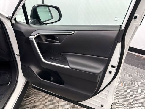 Used 2023 Toyota RAV4 LE image 15