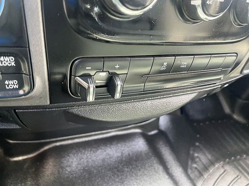 Used 2015 RAM 1500 Tradesman w/ Popular Equipment Group AWD/4WD image 32
