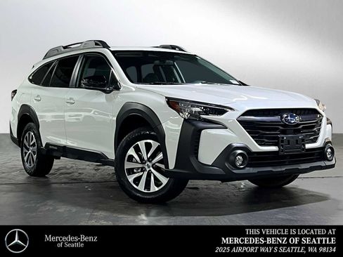 Used 2024 Subaru Outback Premium image 1