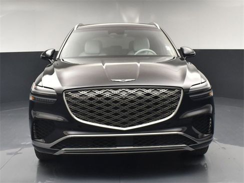 Used 2026 Genesis GV70 2.5T Advanced image 4