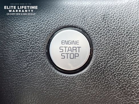 Used 2022 Kia Sorento S FWD image 19