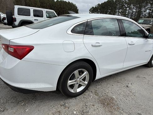 Used 2021 Chevrolet Malibu LS image 8