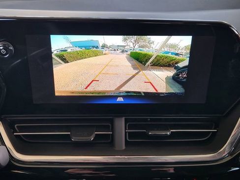 New 2026 Chevrolet Trax ACTIV w/ Driver Confidence Package image 32