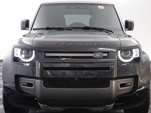 Used 2023 Land Rover Defender 110 V8 image 22