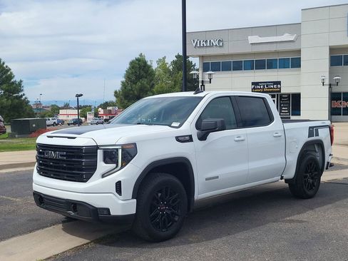 Used 2024 GMC Sierra 1500 Elevation AWD/4WD image 8